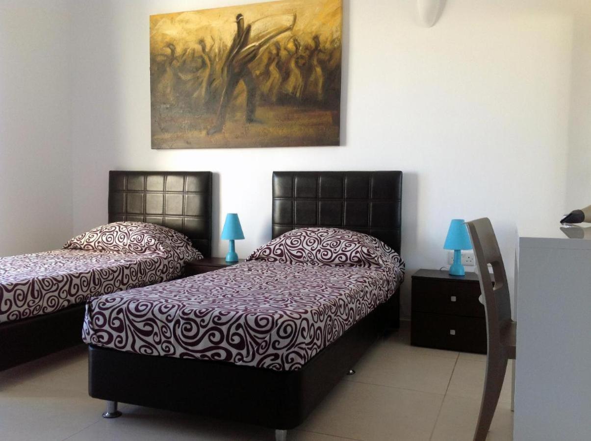 Saint Julian's 8Villa מראה חיצוני תמונה